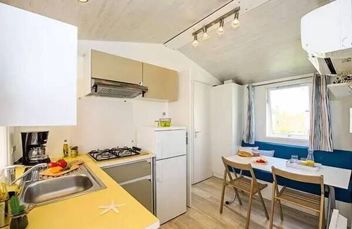 Villeveyrac House | Mobil-home | Comfort XL | 2 Ch. | 4 pers. | Raised terrace | A/C