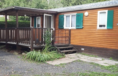 Besse-en-Chandesse House | Mobile homes for up to 7 people