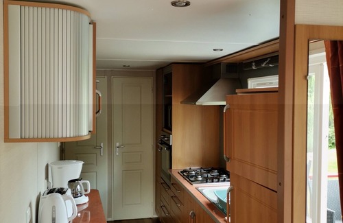 Bossee House | Mobile Home 4p climatisé-Bungalow-Premium-Ensuite with Shower-Lake view