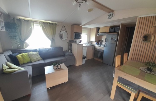 Bernieres-sur-Mer House | Mobile Home Le Plein Soleil camping CLICOCHIC