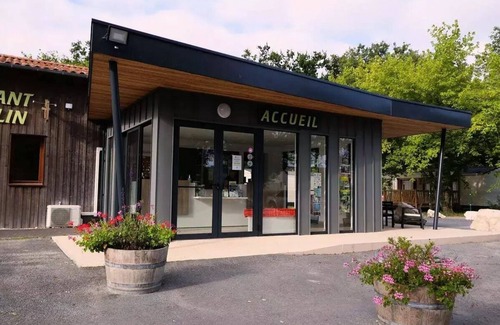 Vensac House | Mobilheim A/C