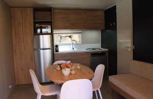 Greoux-les-Bains House | Mobilhome Le Lavandin 4 persons