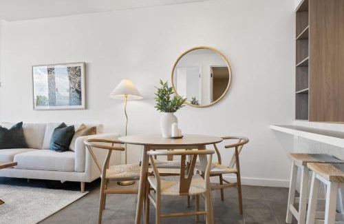 North Fremantle Apartment | Modern 1-Bed Apartment with Views in Fremantle