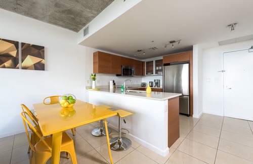 Midtown Condo | Modern 1 Bedroom Midtown Miami with Free Parking