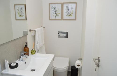 George Central Apartment | Modern 1BD Apartment with Pool & Braai George