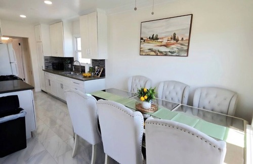 Hawthorne Apartment | Modern 1BR/1BA Apartment – 5 Mins to SoFi Stadium & LAX!