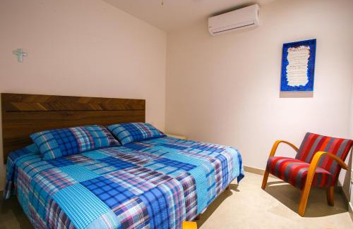 Emiliano Zapata House | Modern 1BR | 2 Pools, Hot Tubs, Gym & Balcony
