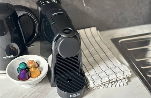 Patershol Apartment | Modern 1BR plus LR Apt Near Gravensteen