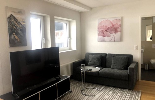 Sihlfeld Apartment | Modern 1BR with in trendy area (West 10)