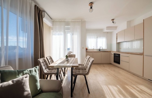 Kraljevec Sesvetski Apartment | Modern 2-Bedroom Apartment Kona - Free Parking & Self Check-In