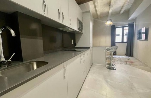 Feria Apartment | Modern 2-bedroom apartment with A/C, Wi-Fi, and equipped kitchen - Seville