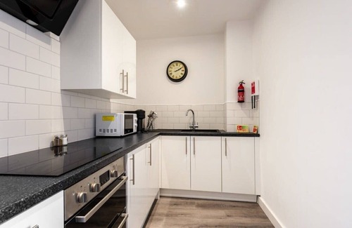 Hull Old Town Apartment | Modern 2 Bedroom Apartment in Central Hull