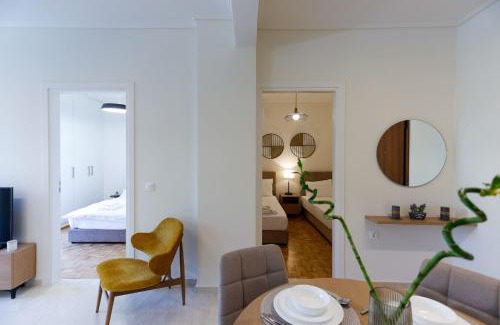 Glyfada Apartment | Modern 2-Bedroom Apartment in Downtown Glyfada