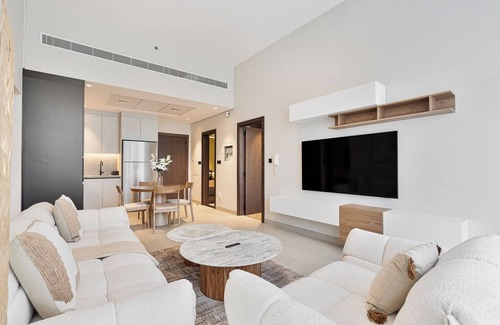 Al Barsha Apartment | Modern 2 BR Apartment near Dubai Butterfly Garden
