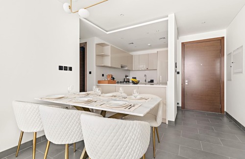 Nad Al Sheba Apartment | Modern 2 BR with Pool View in Sobha Hartland