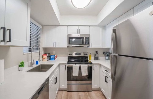 Cox Heights Apartment | Modern 2BD with Parking Gym Pool can Sleep 8