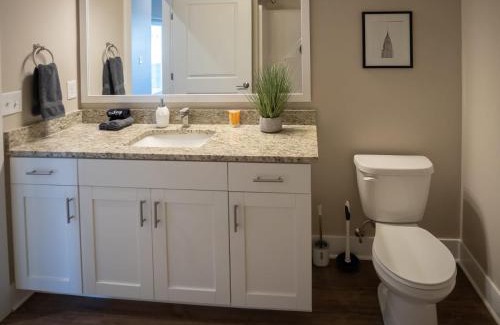 Grandville House | Modern 2BR 2BA New Build Condo with Garage & Patio