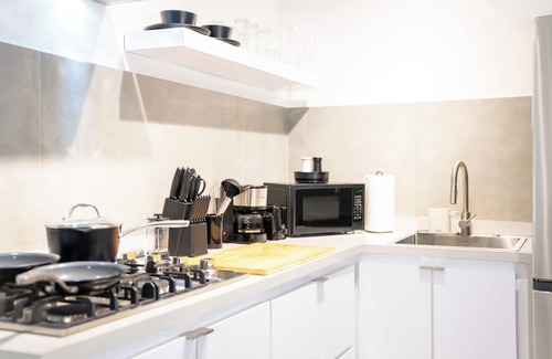 Gobernador Pinero Apartment | Modern 2BR Apt in San Juan City, "Concert Stays"