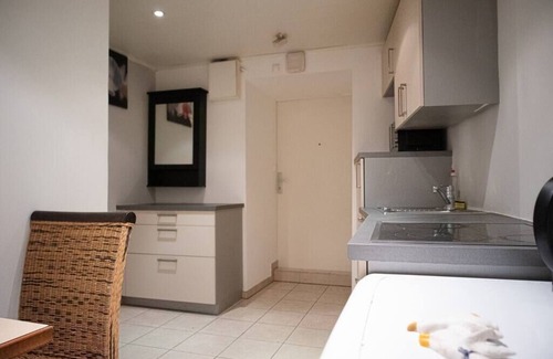 Wahring Apartment | Modern 2BR Apt. Perfect for Long and Short Stays