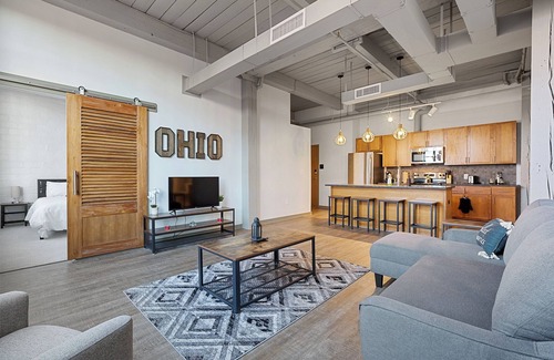 Downtown Cleveland Bed & Breakfast | Modern 2BR Gem in the City’s Heart