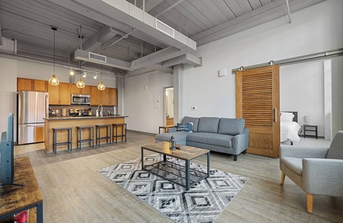 Downtown Cleveland Bed & Breakfast | Modern 2BR Gem in the City’s Heart