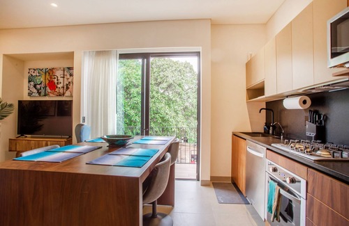 Colonia 5 de Diciembre Condo | Modern 2BR Near Beach & Boardwalk | Gym & BBQ