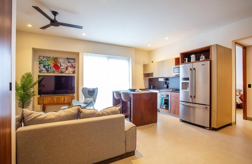 Colonia 5 de Diciembre Condo | Modern 2BR Near Beach & Boardwalk | Gym & BBQ