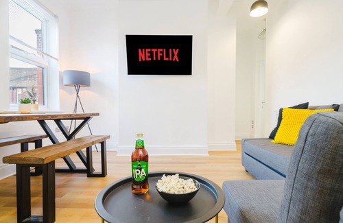 Sheffield Apartment | Modern 2BR on Ecclesall Road