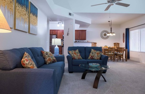 Deer Valley Condo | Modern 2BR Retreat with Pool, Gym & Balcony