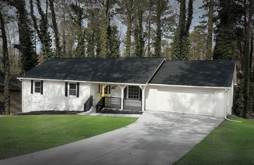 Lawrenceville House | Modern 3-bedroom 2 bath house