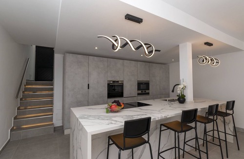 Costa Adeje Villa | Modern 3 Bedroom Villa. Hot Tub. Swimming Pool