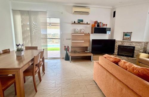 Chiclana de la Frontera House | Modern 3-Bedroom Villa with Private Pool & BBQ