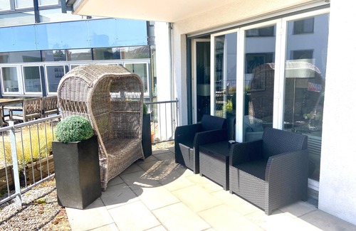 Grossheppach Apartment | Modern 3-room flat with fantastic roof terrace near Stuttgart