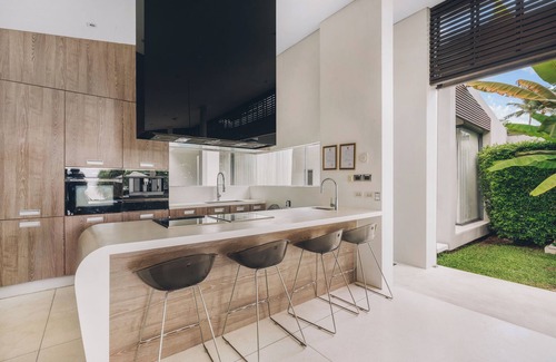 Bang Po Villa | Modern 3BR Beachfront Villa near Bang Por