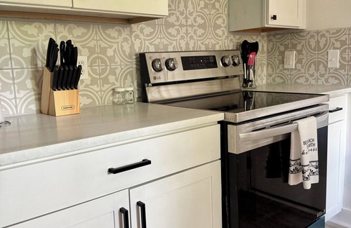 Columbus House | Modern 3BR Columbus Retreat Near Fort Benning Sleeps 9 & Pet-Friendly Yard