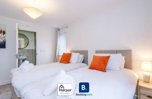 Chester Apartment | Modern 3BR Detached Home - Leisure & Family Getaway