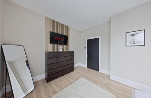 Gillingham House | modern 4 bdr house rock ave