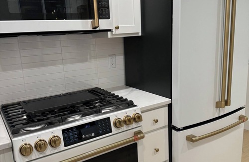 Granger House | Modern 4-bedroom house close to restaurants - 10 minutes from Notre Dame Stadium