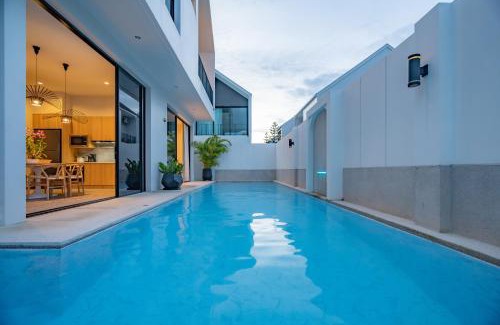 Choeng Thale Villa | Modern 4BR Villa with Private Pool in Bangtao