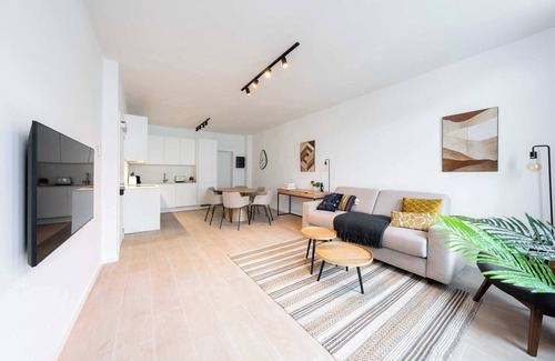 Antwerp Apartment | Modern 6-Guest Apartment in Central Antwerp