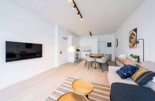 Antwerp Apartment | Modern 6-Guest Apartment in Central Antwerp