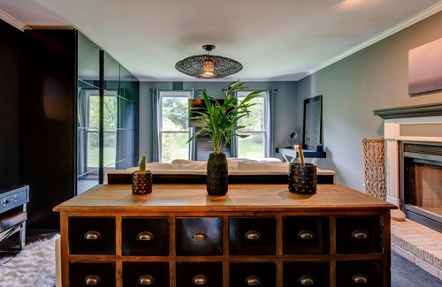 Brentwood House | Modern and Eclectic Getaway in Brentwood Tennessee