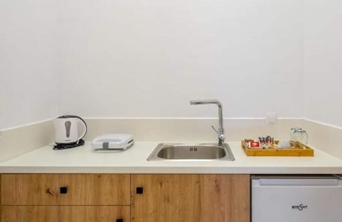 Myrtos Apartment | Modern and spacious studio with balcony