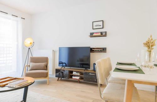 Les Puces de Saint-Ouen Apartment | Modern apartment - 2BR-5P - Puces de Saint-Ouen