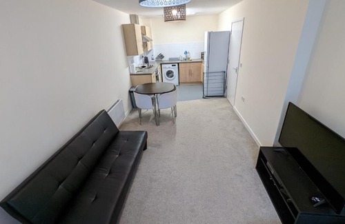 Higham Hill Apartment | Modern apartment close to central London