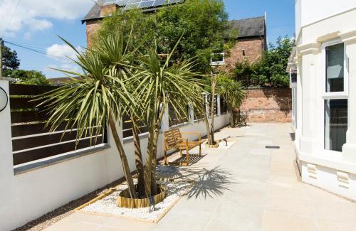 Mapperley Apartment | Modern Apartment Free Parking Double Bed Suite 5