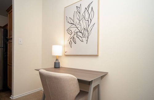 West Chester Apartment | Modern Apartment in Prime Location (ID7083X61)