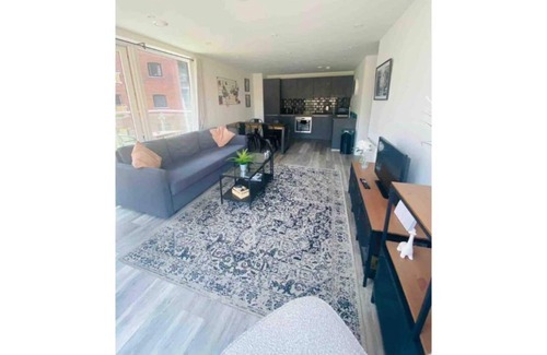 Cardiff City Centre Apartment | Modern Apartment in Cardiff City Centre