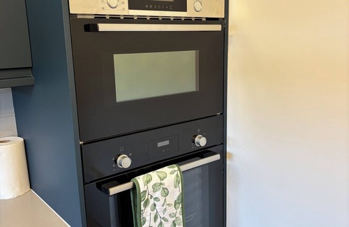 Penge and Cator Apartment | Modern Apartment in Penge - 3 Person