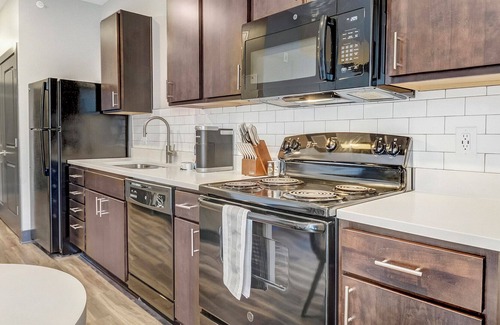 Fishers Apartment | Modern Apartment in Prime Location (ID1194X653)